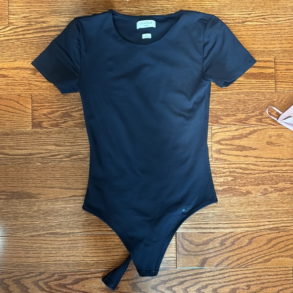 Babaton/Aritzia Contour bodysuits - Picture 4 of 7